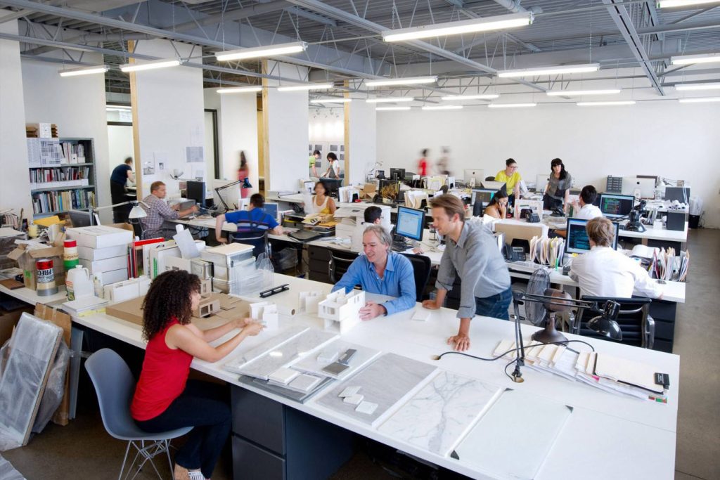 how many hours do architects work
